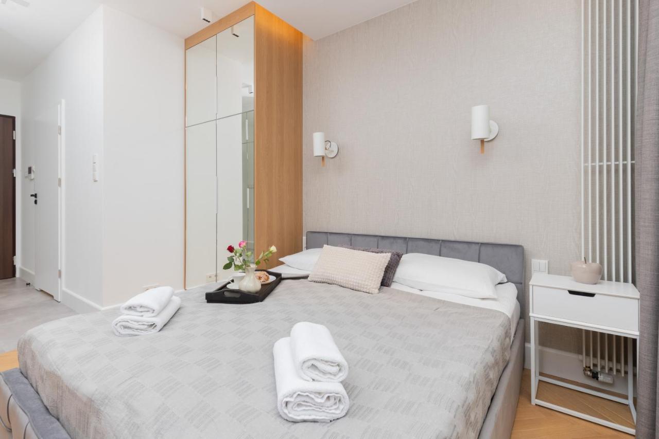 Mennica Residence - City Center Apartments By Noclegi Renters Warschau Exterior foto