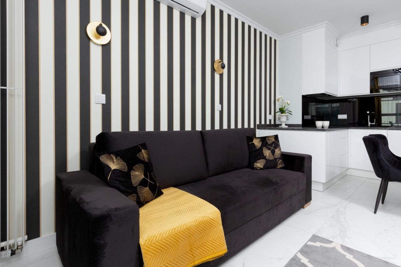 Mennica Residence - City Center Apartments By Noclegi Renters Warschau Exterior foto