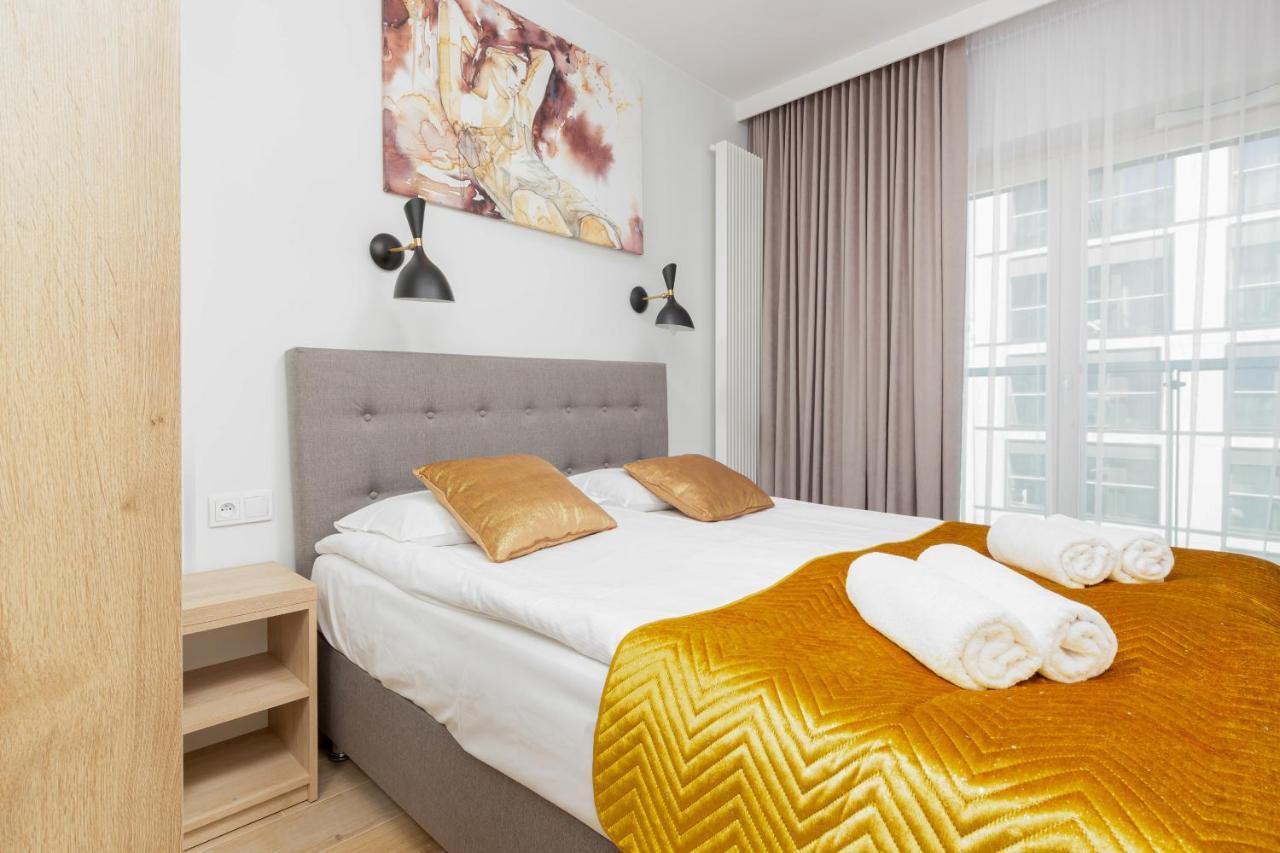 Mennica Residence - City Center Apartments By Noclegi Renters Warschau Exterior foto